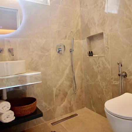 Murati Guest house 4*